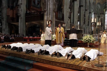 Priesterweihe im Kölner Dom am 20.06.2009, Foto: Boecker